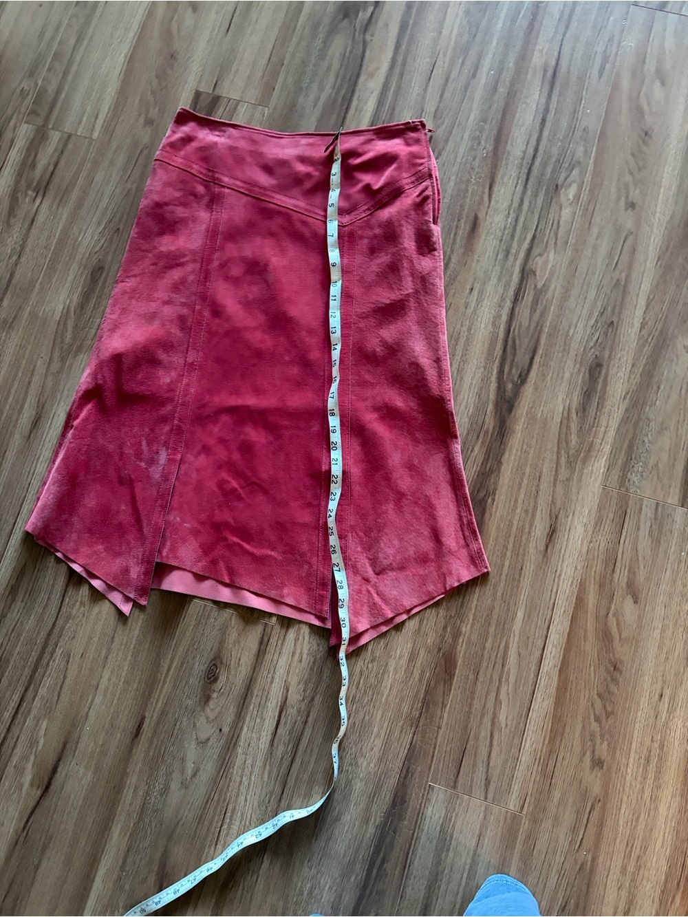 Danier Rose Pink Asymmetrical Suede Panel Skirt - Picture 9 of 9